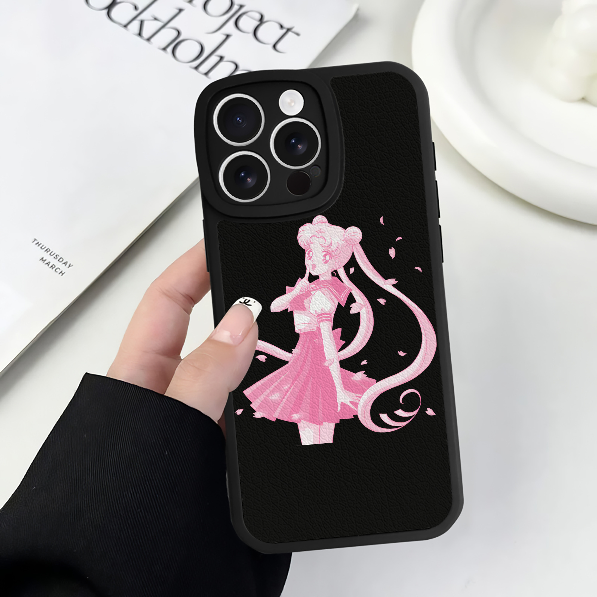 （画像用） 美少女戦士セーラームーン 愛野 美奈子 あいの みなこ Sailor Moon Aino Minako 【iPhone 16シリーズ対応】シリコンスマホケース（レザー調） 材質：シリコン